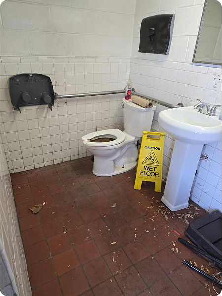 318ada3f-def6-48ea-80bb-fa17698e0d22 2